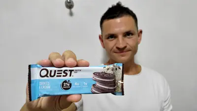 Optavia Bars vs Quest Bars (Which one is better?)