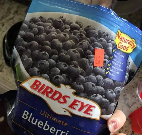 photo of optavia approved snack blueberries