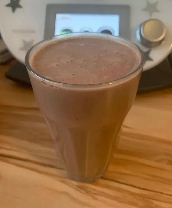 photo of optavia chocolate pudding shake hack