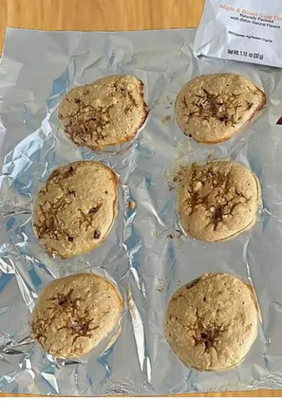 photo of Optavia chocolate chip oatmeal cookie hack