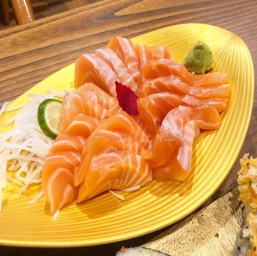 photo of optavia sushi sashimi salmon