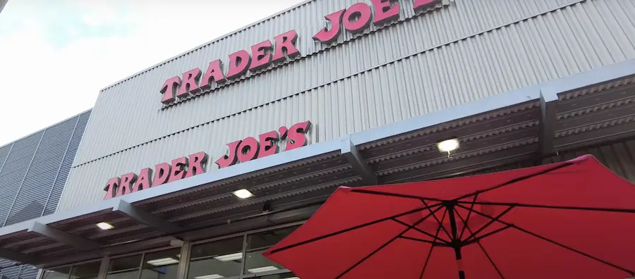 photo of the front of the trader joe's shop