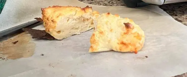 On the photo, you can see Optavia roasted garlic mashed potatoes cheese bread hack